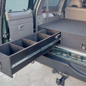 Expedition storage system with sleeping platform for Nissan Patrol Y61 / GU4