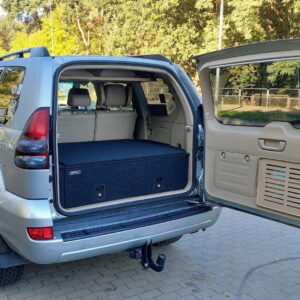 Toyota Land Cruiser 120 expedition body