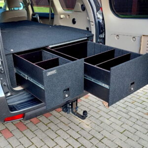Expedition sleeping system for Toyota Land Cruiser 150 with table