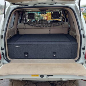 Expedition sleeping system for Toyota Land Cruiser 100 with table