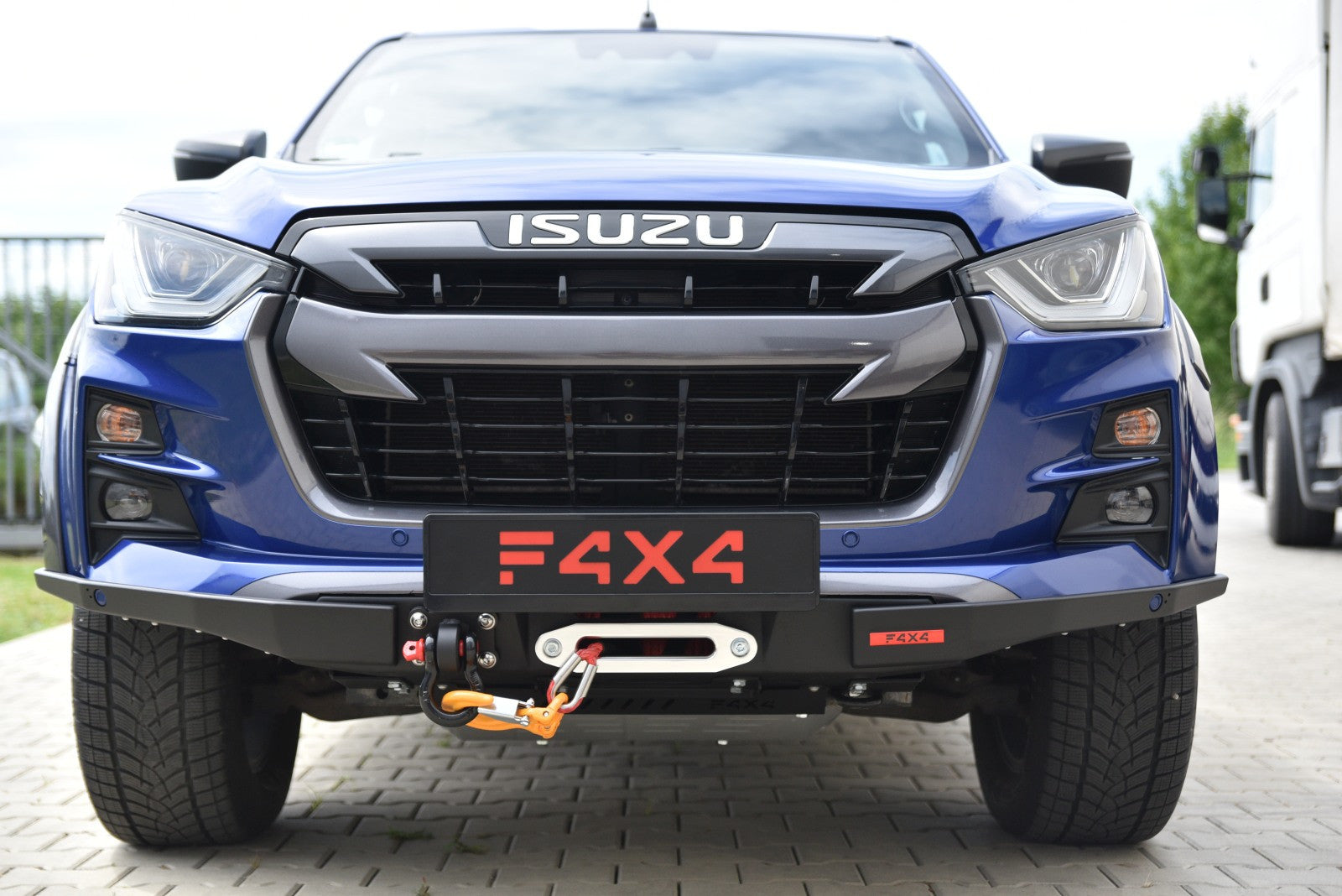 Front bumper, slim version Isuzu D-MAX 2020-2024