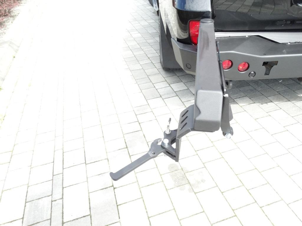 Modular arm, left Toyota J200 2007-2015