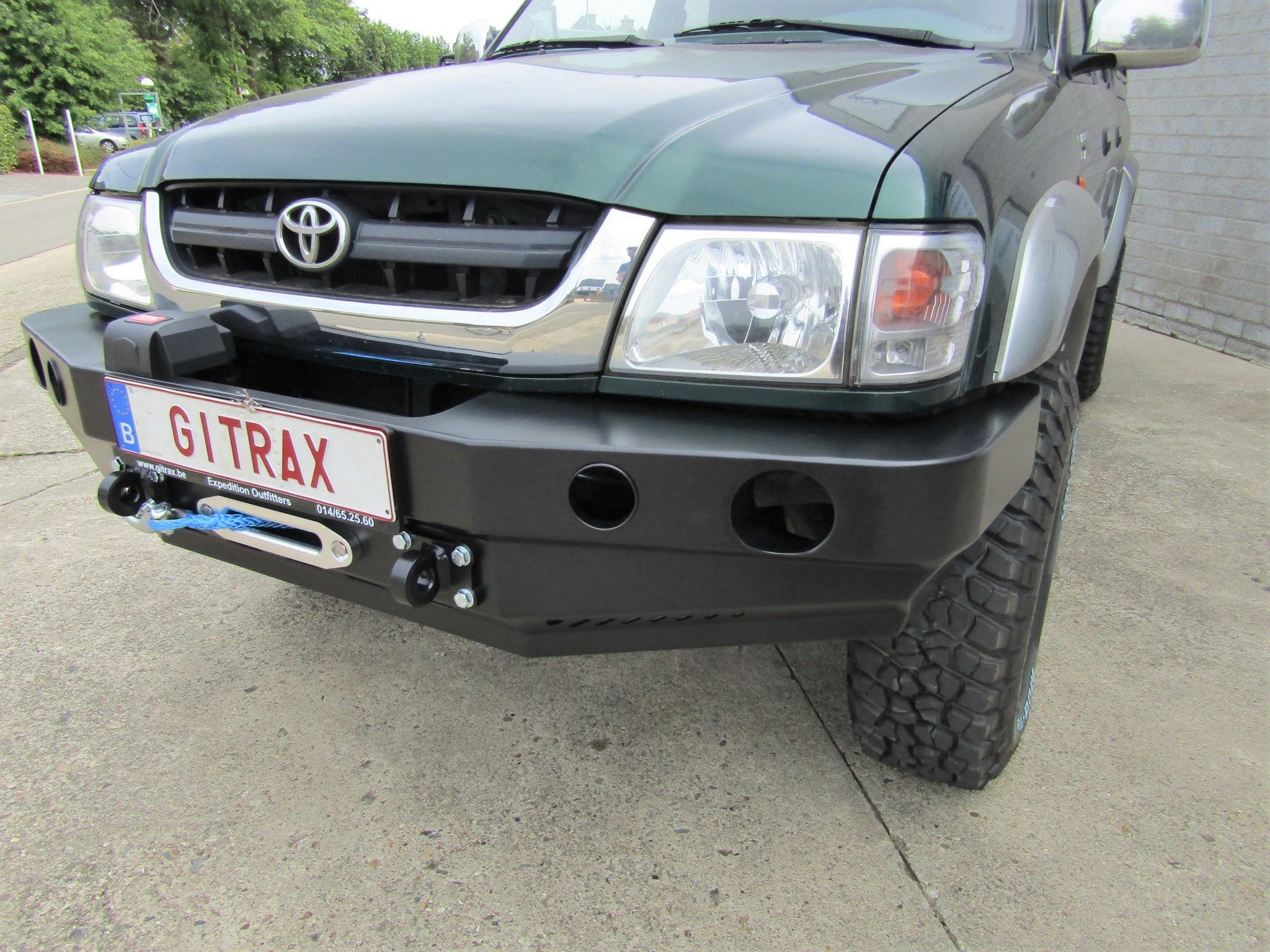 Front bumper Toyota Hilux 98-05