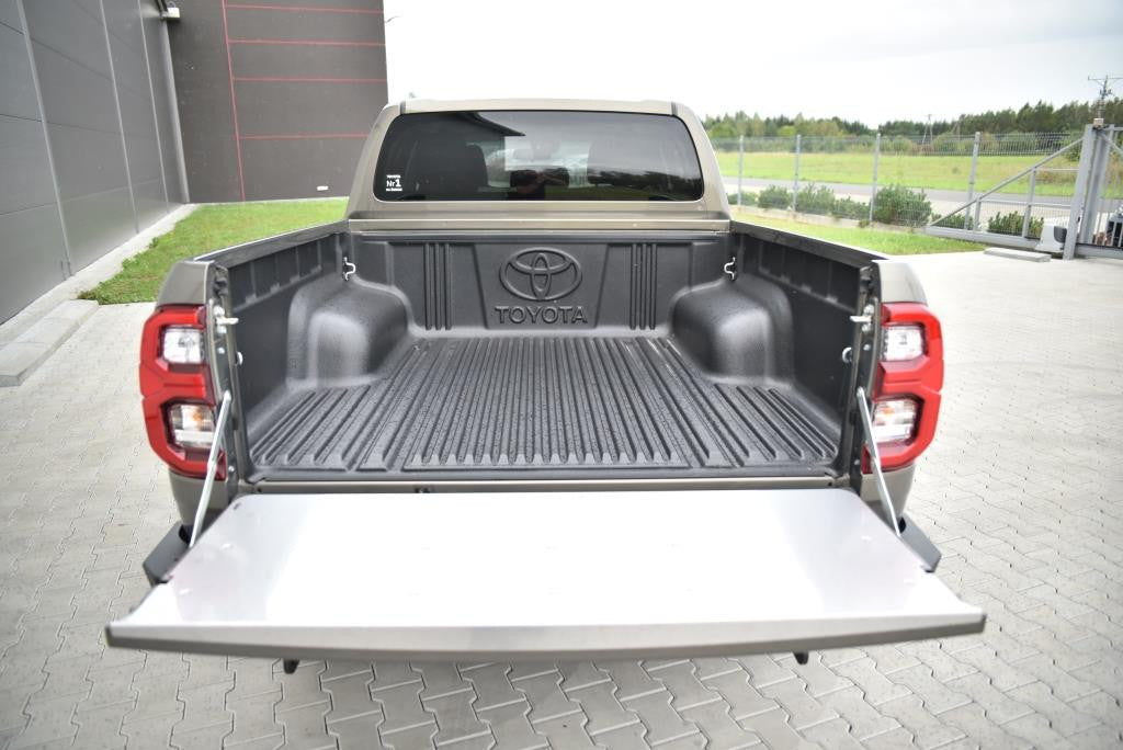 Stainless steel tailgate table / cover Toyota Hilux Revo 2020-