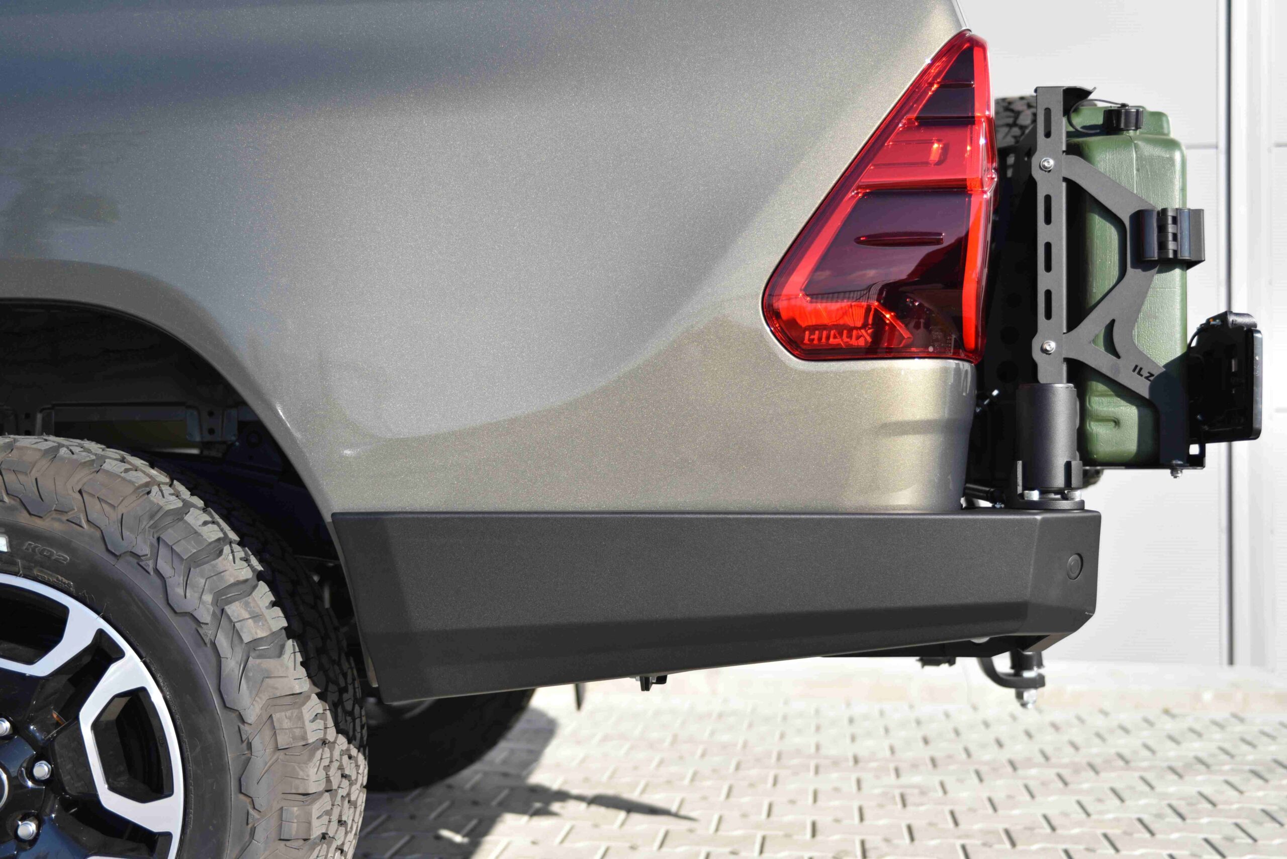 Long rear bumper, standard Toyota Hilux Revo 2020-2024