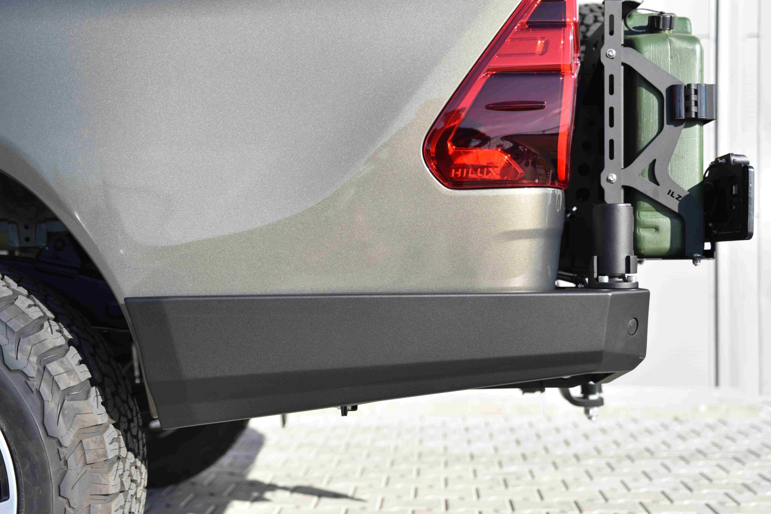 Long rear bumper, standard Toyota Hilux Revo 2020-2024