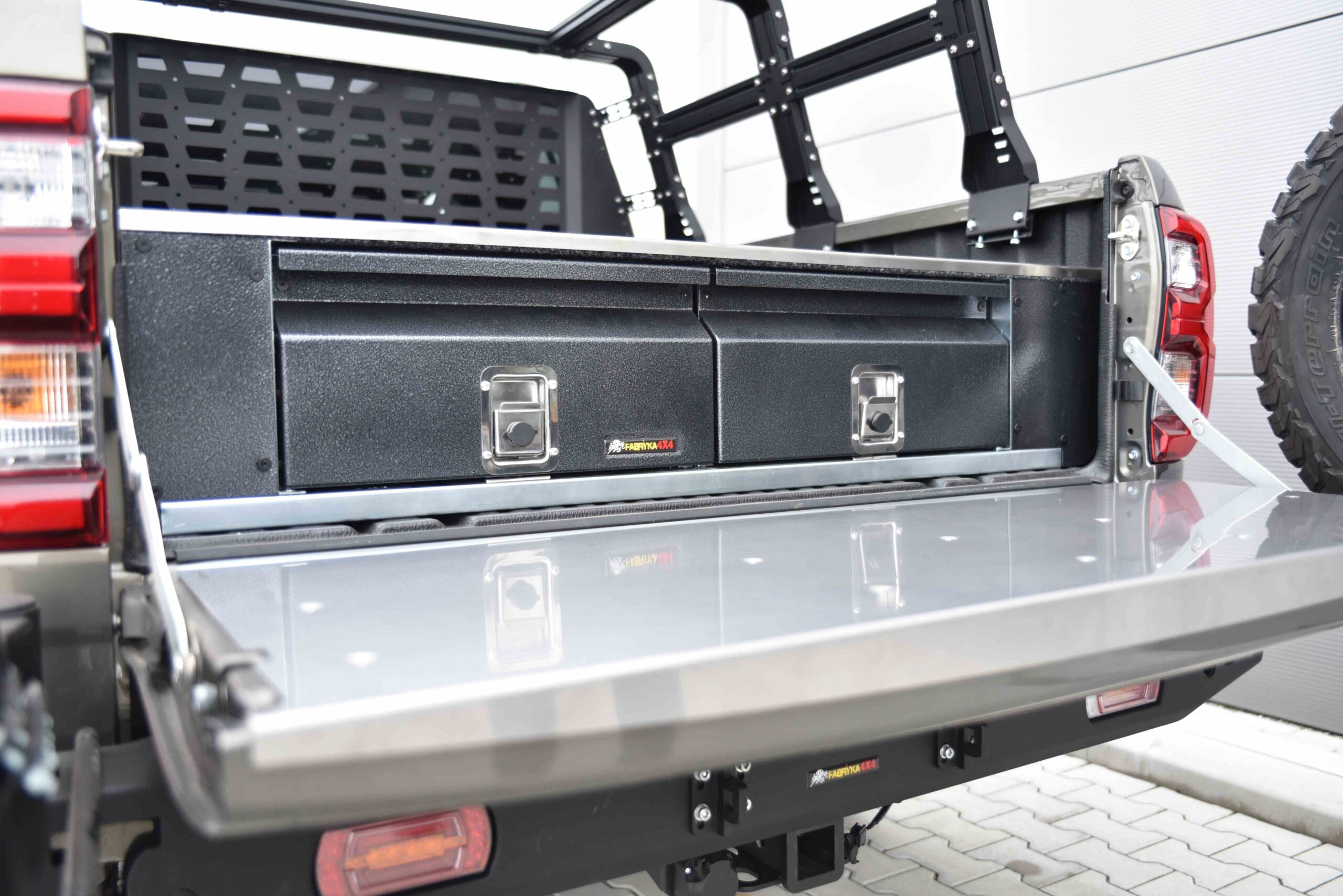 Expedition drawer system Toyota Hilux Revo 2020-