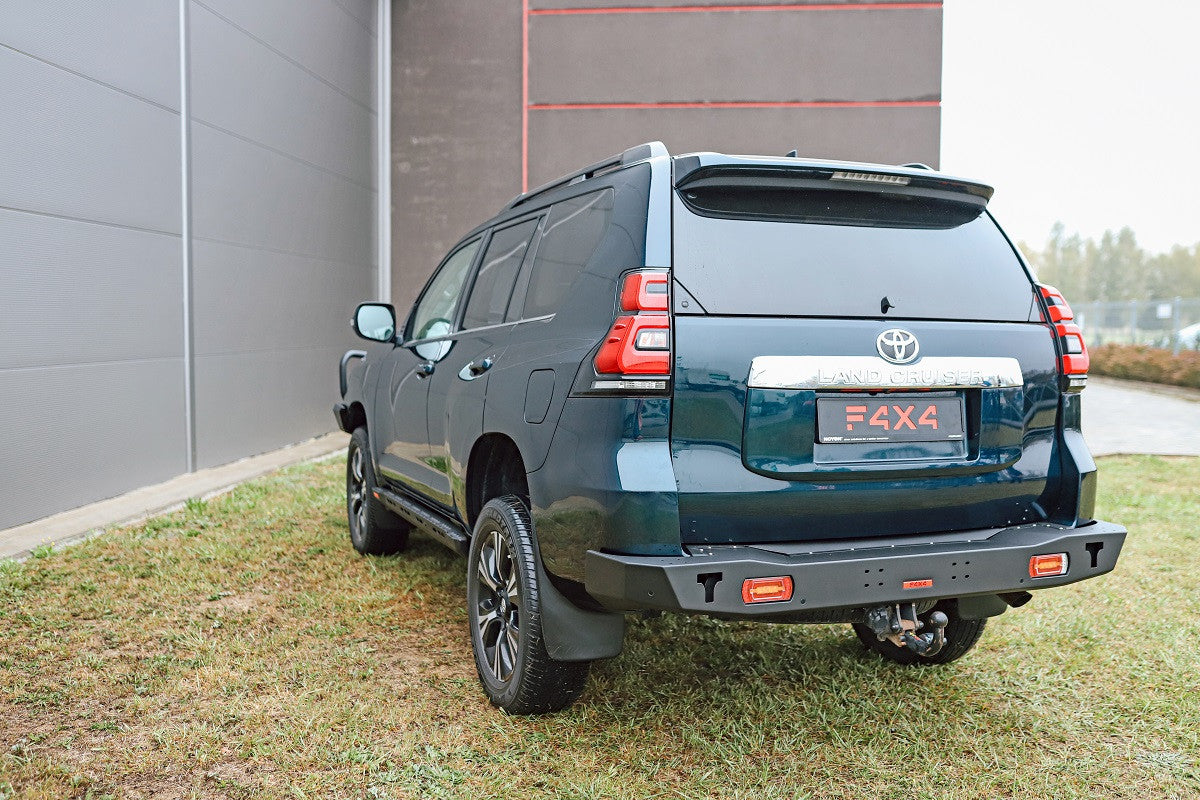 Short rear bumper with LED lights Toyota Land Cruiser J150 2017-