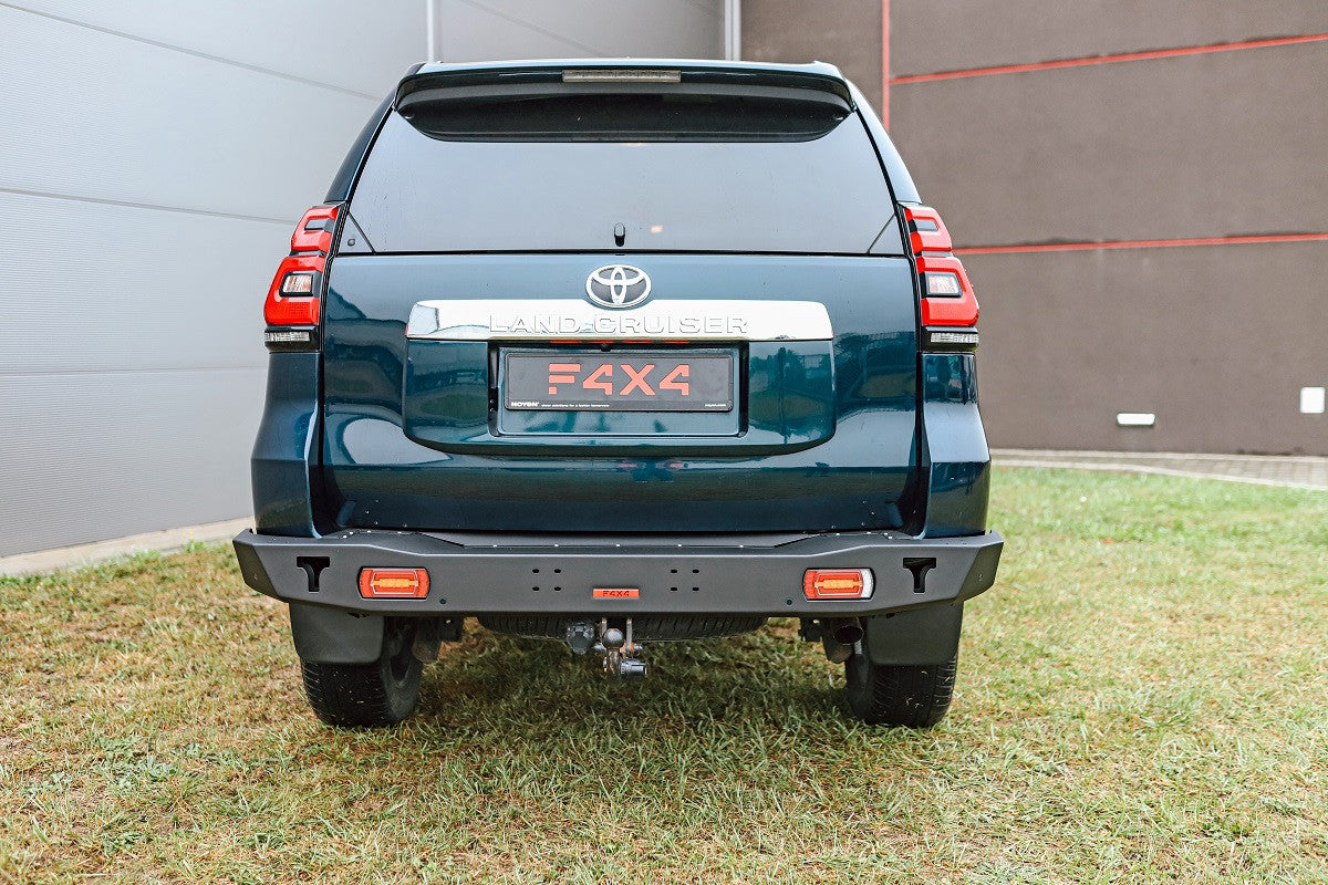 Short rear bumper with LED lights Toyota Land Cruiser J150 2017-