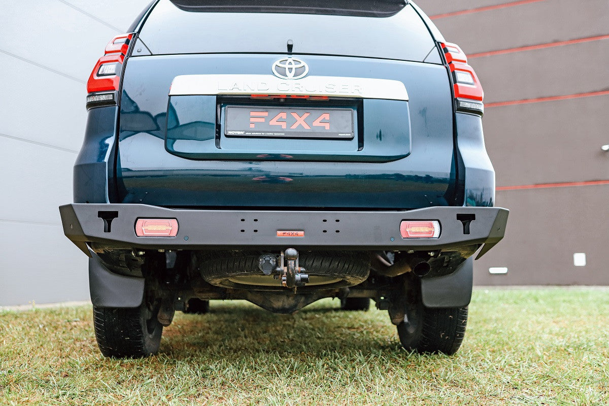 Short rear bumper with LED lights Toyota Land Cruiser J150 2017-