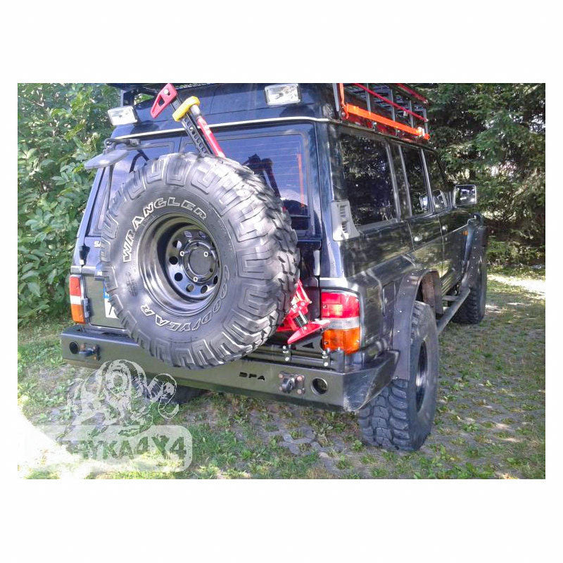 Rear bumper for untrimmed body Nissan Y60