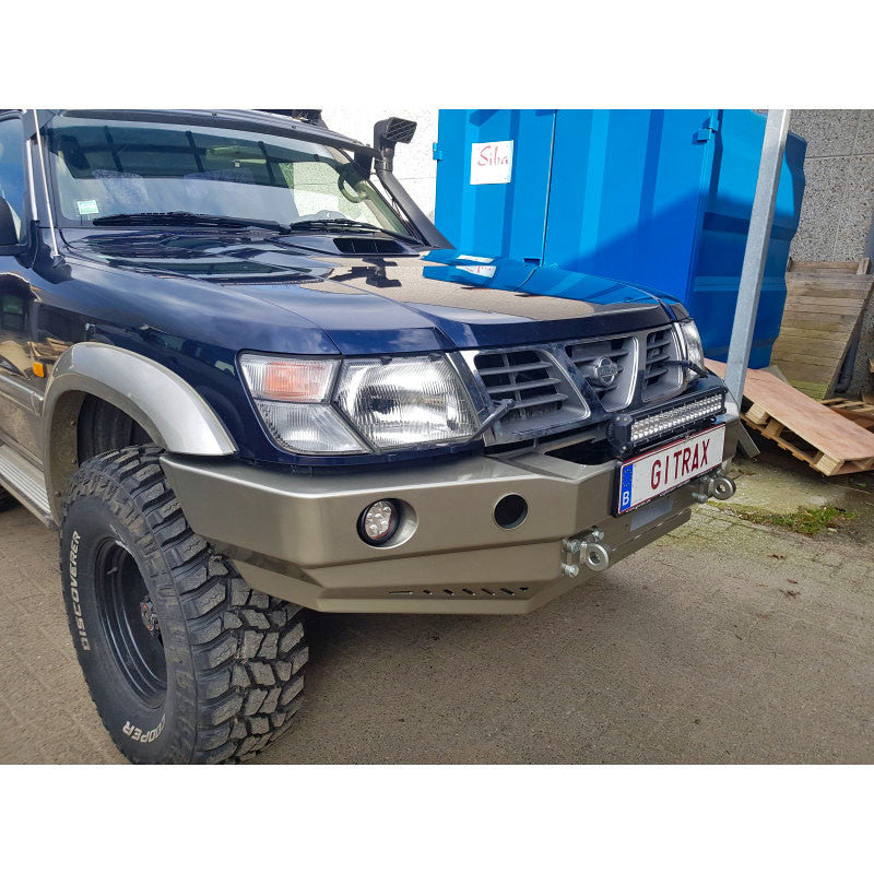 Front bumper Nissan Y61