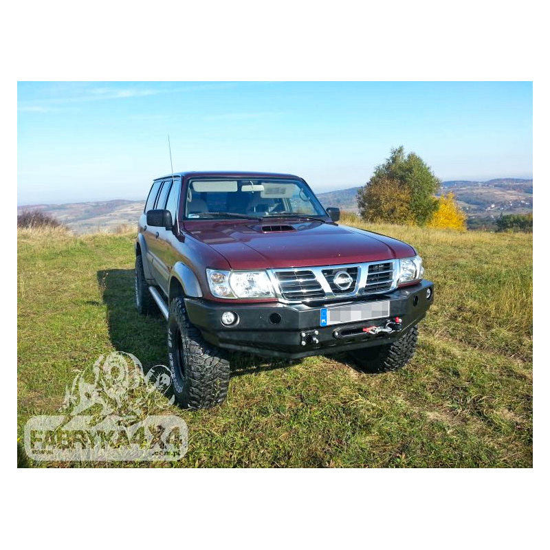 Front bumper Nissan Y61