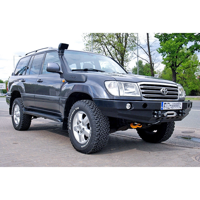Front bumper Toyota LCJ100 98-04, pre-facelift version