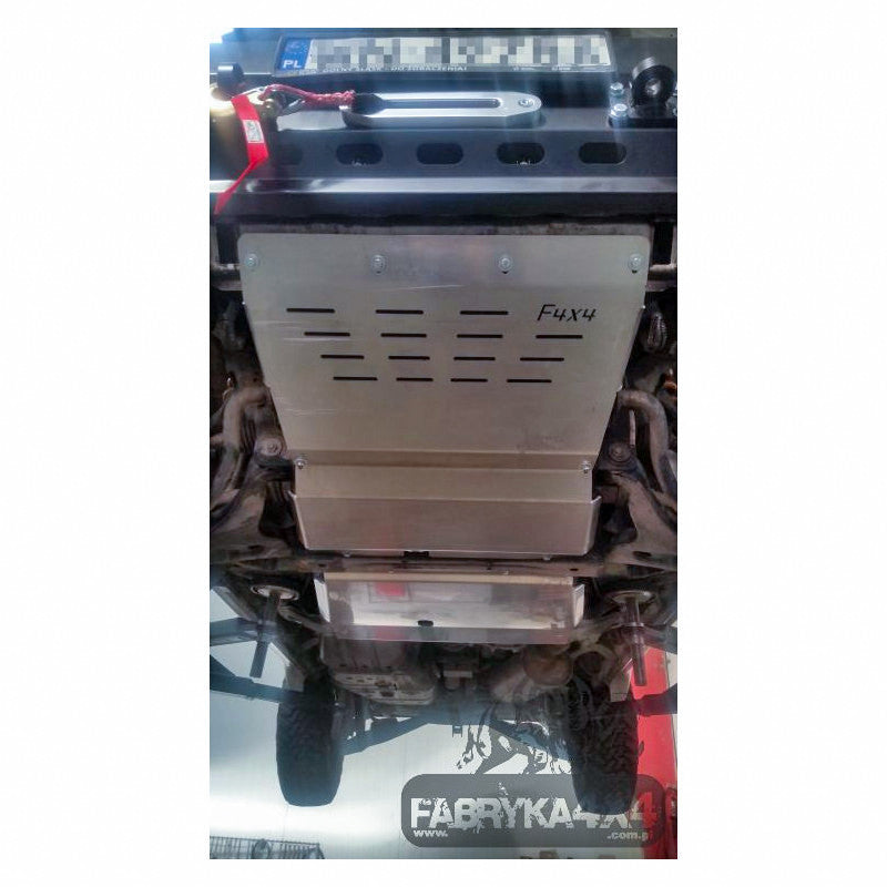 Engine skid plate, petrol Mitsubishi Pajero III 99-06
