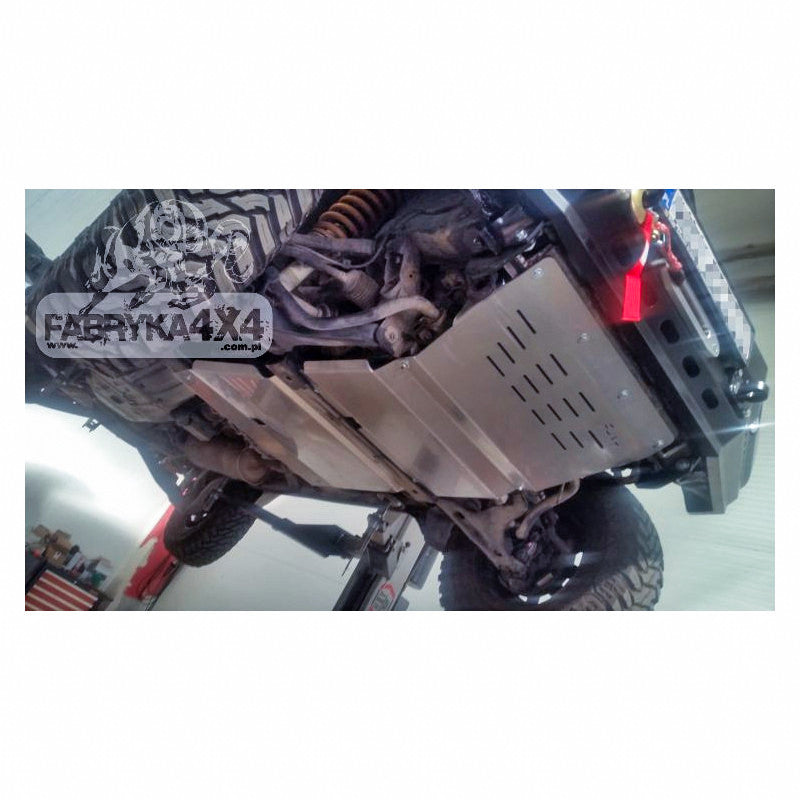 Engine skid plate, petrol Mitsubishi Pajero III 99-06
