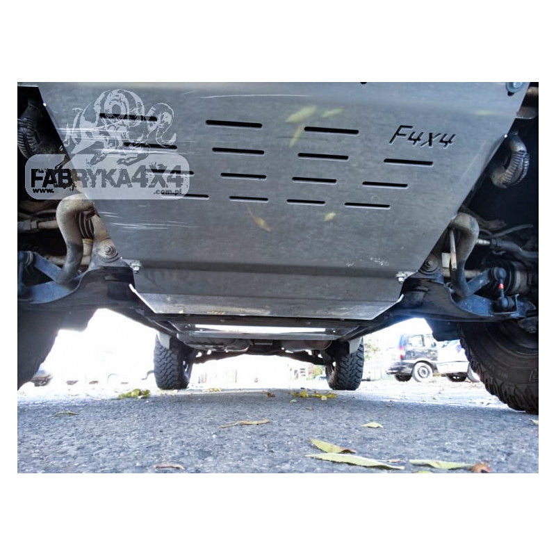 Engine skid plate, petrol Mitsubishi Pajero III 99-06