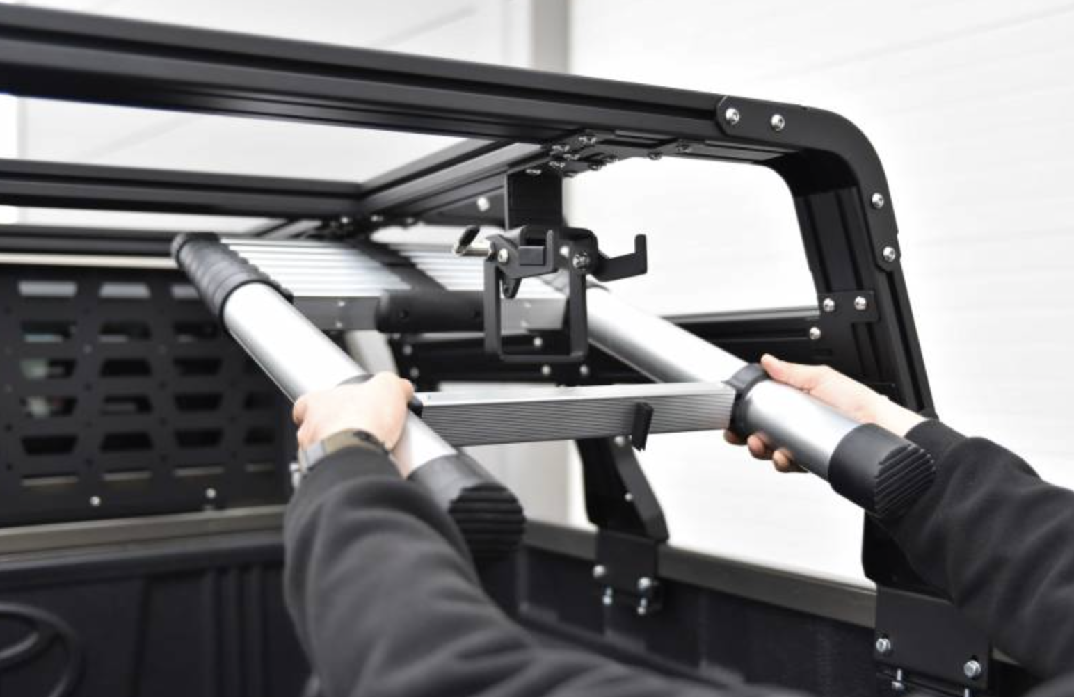 Ladder holder + 2.6 m telescopic ladder for bed rack Toyota Hilux Revo 2020-
