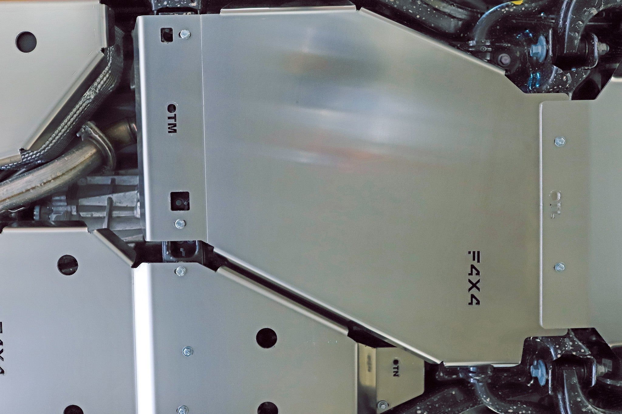 Gearbox skid plate Toyota LCJ250 2024- diesel