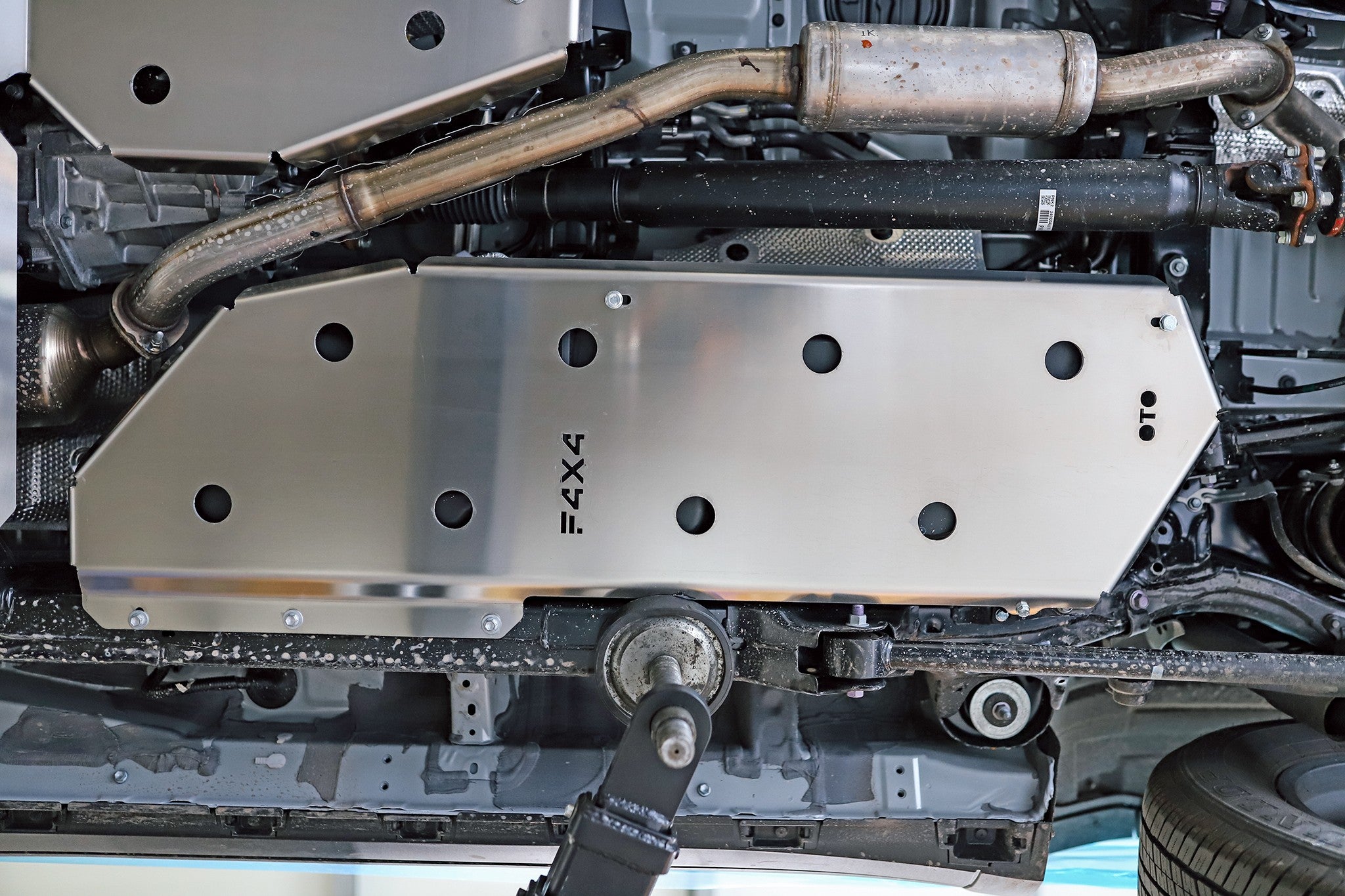 Fuel tank skid plate Toyota LCJ250 2024-