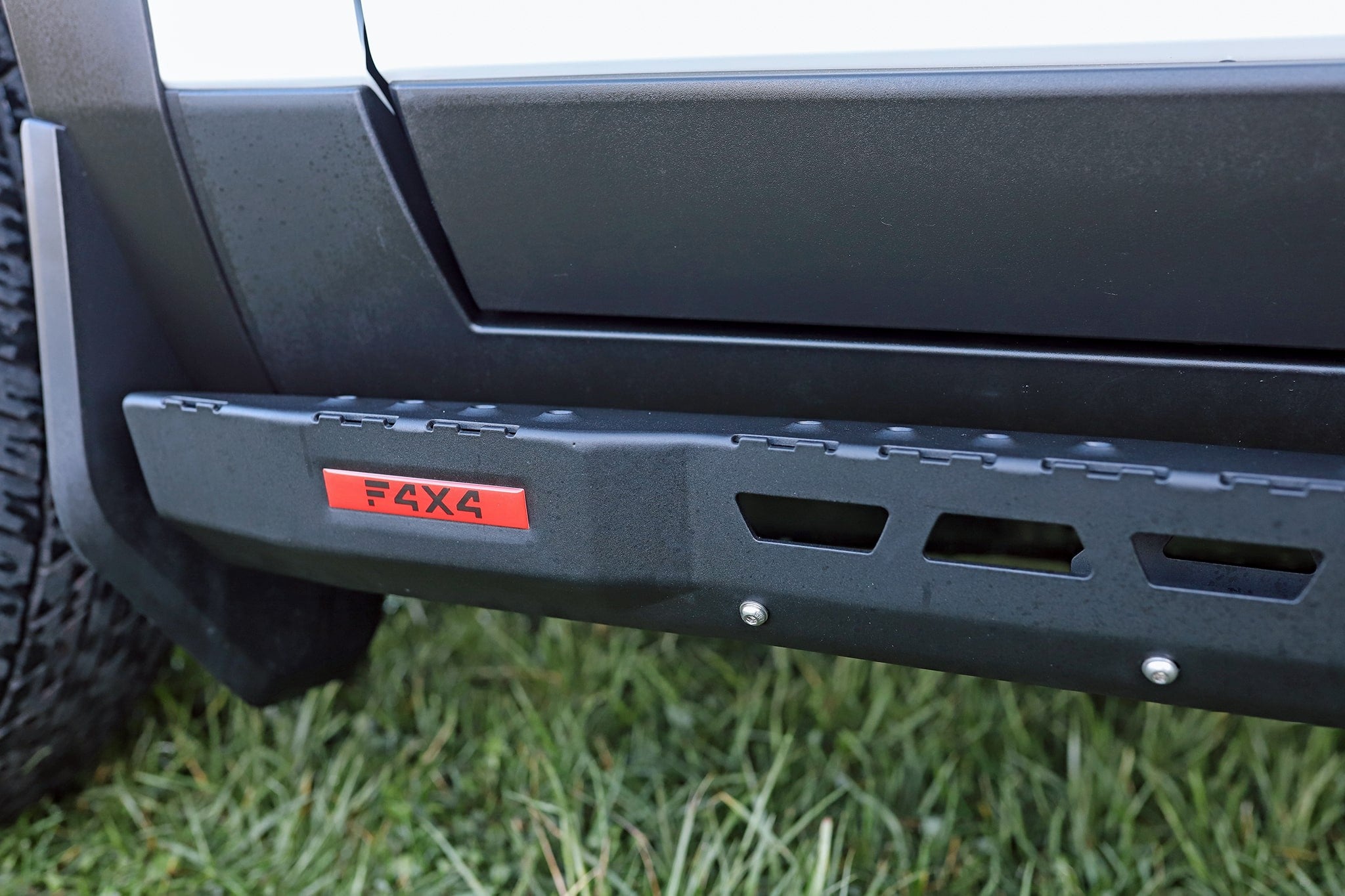 Side steps Toyota LCJ250 2024-