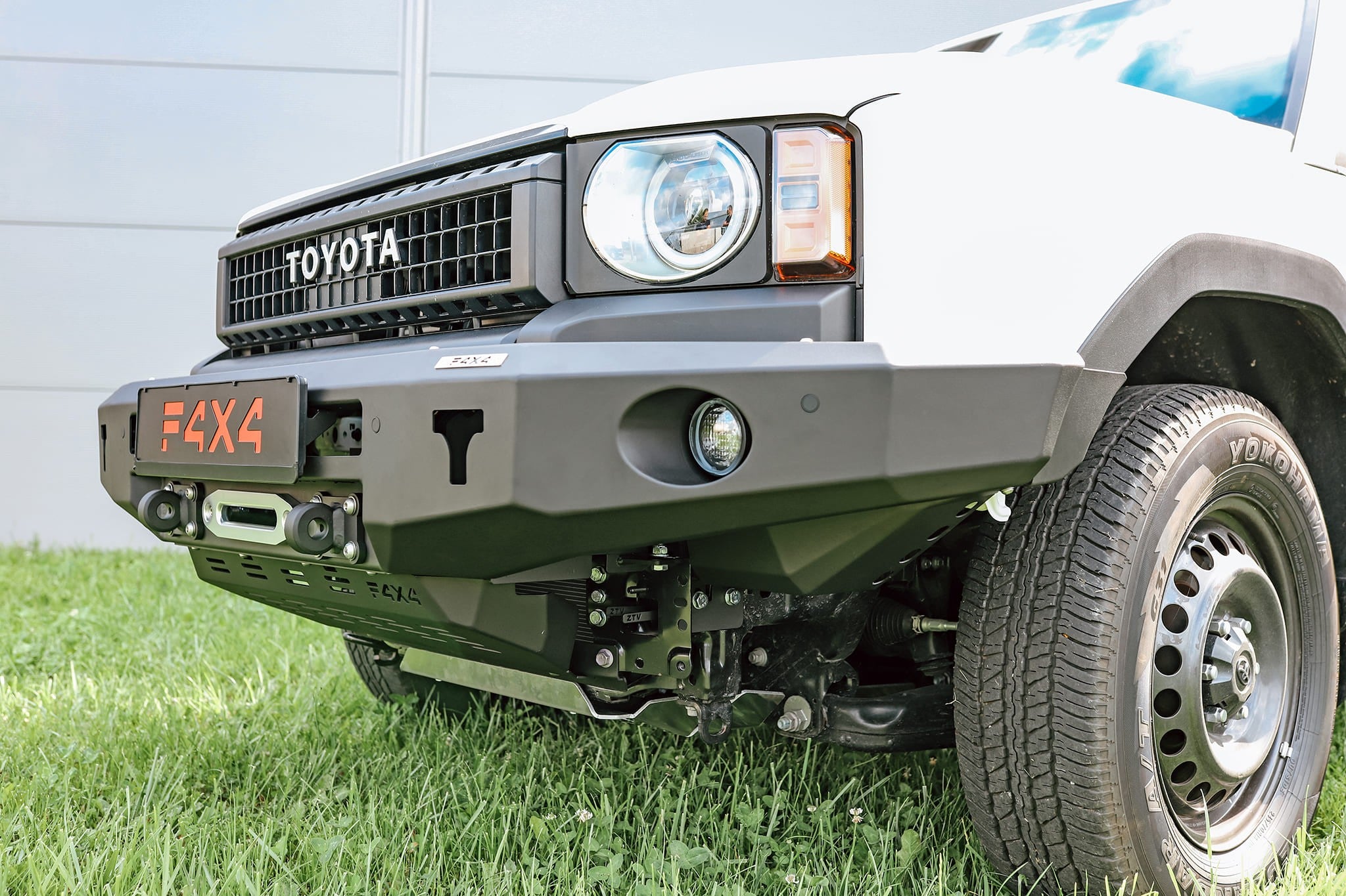Front bumper Toyota Land Cruiser J250 2024-