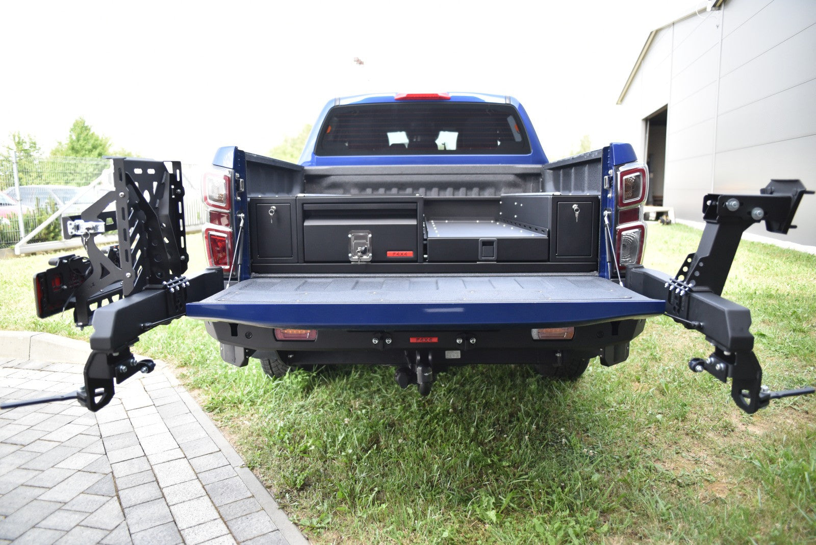 Half-open expedition drawer system Isuzu D-MAX 2020-2024