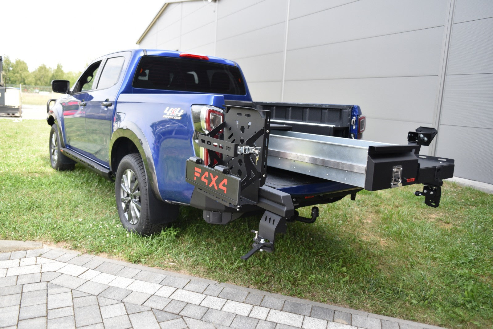 Half-open expedition drawer system Isuzu D-MAX 2020-2024