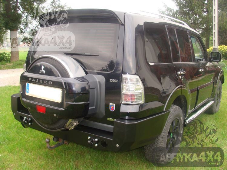 Rear bumper Mitsubishi Pajero IV 06-15