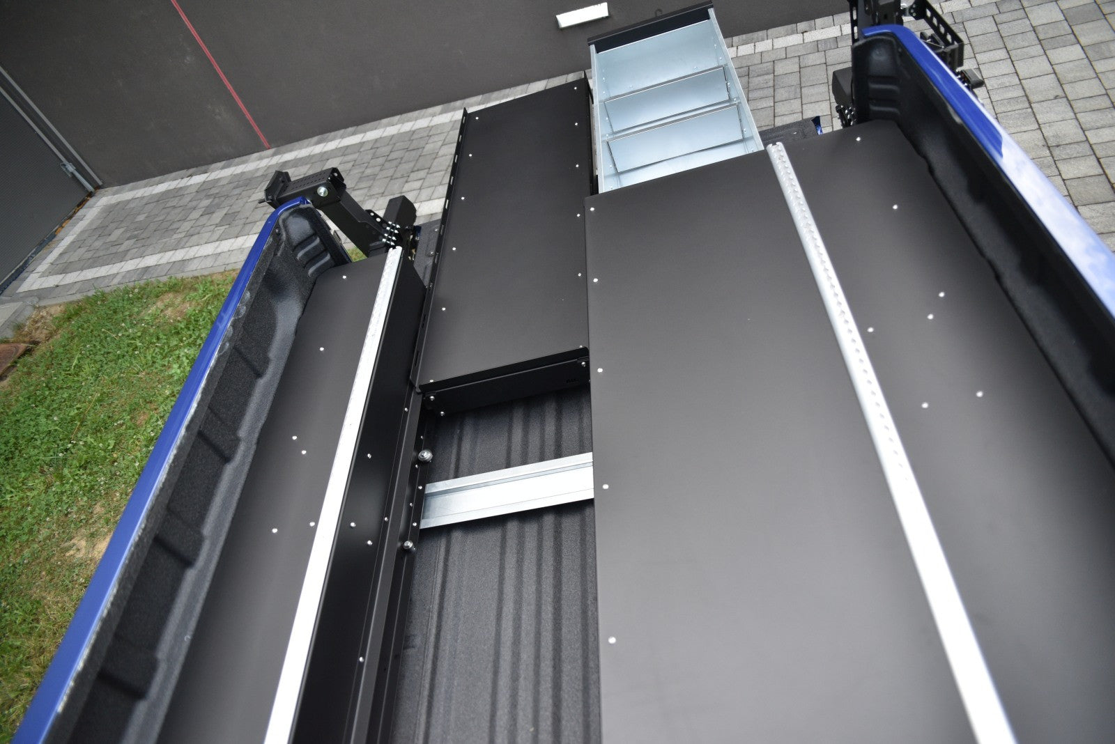 Half-open expedition drawer system Isuzu D-MAX 2020-2024