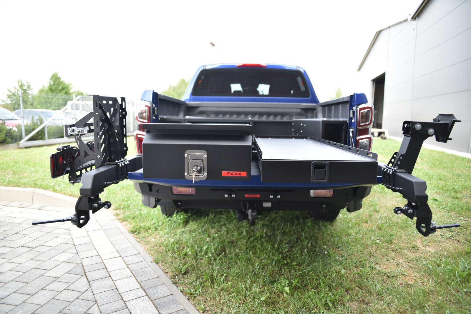 Half-open expedition drawer system Isuzu D-MAX 2020-2024