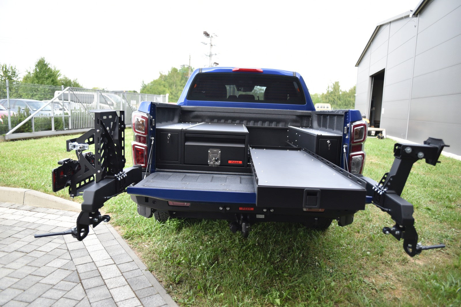 Half-open expedition drawer system Isuzu D-MAX 2020-2024