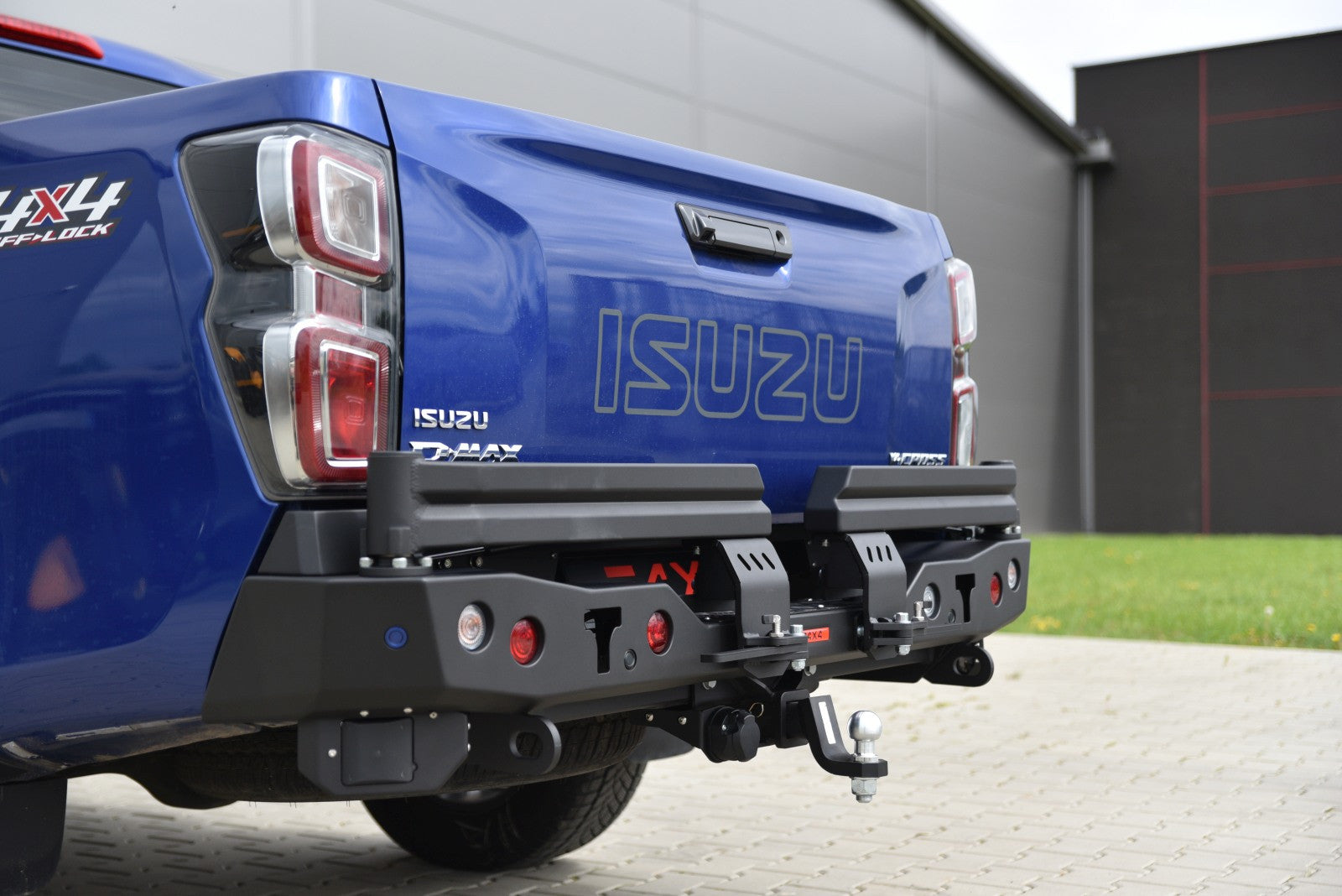 Modular arm, left Isuzu D-MAX 2020-2024