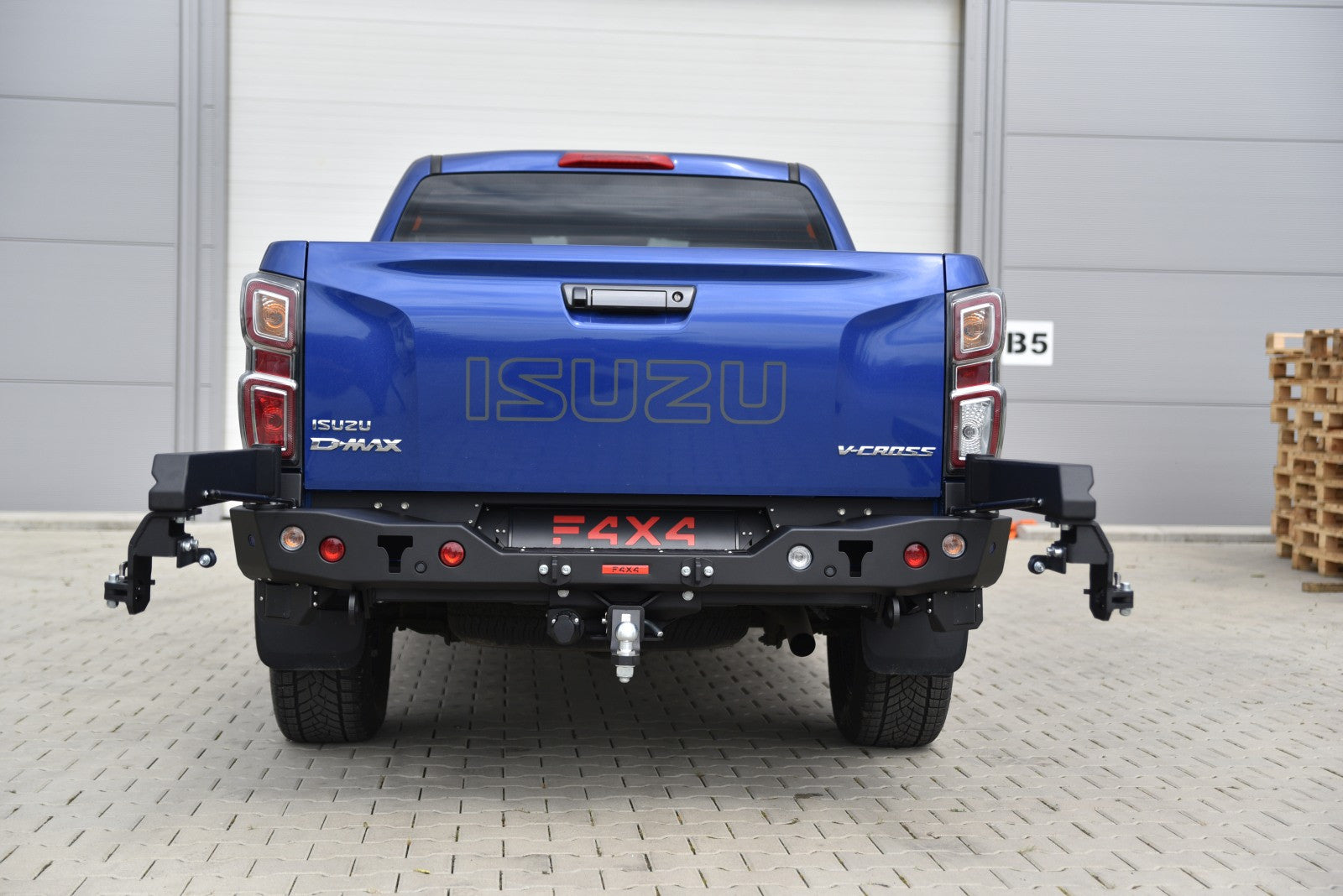 Modular arm, left Isuzu D-MAX 2020-2024