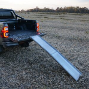 Universal hunting platform for pickup