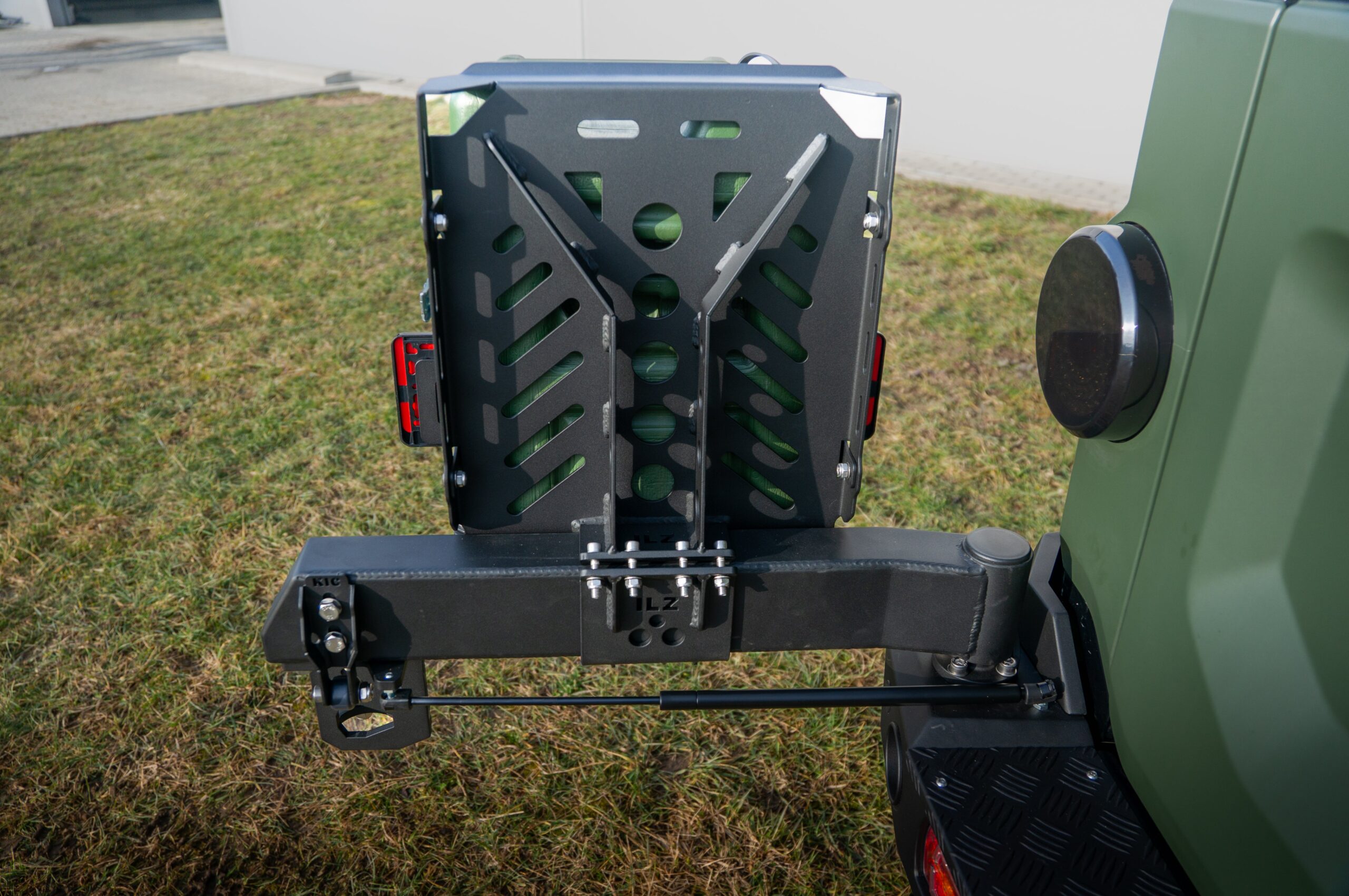 Modular mount, left Ineos Grenadier Quartermaster 3.0B 2023-