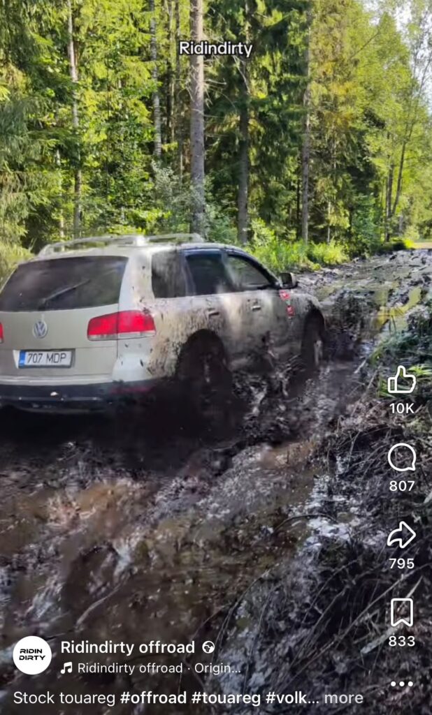 VW Touareg off-road in the mud